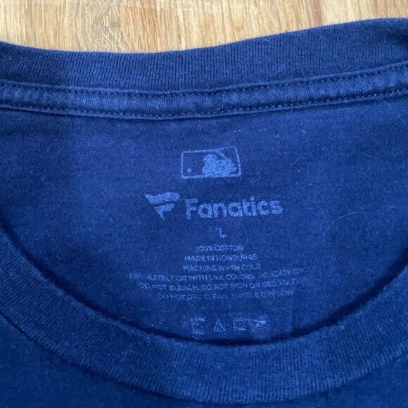 Cubs Baseball T-Shirt with Chris Bryant 17 Size Large Blue USA Flag Design - Picture 5 of 5